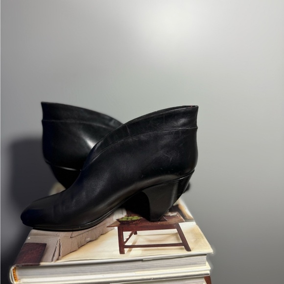 Marc Jacobs Black Heeled Leather Bootie’s - Picture 6 of 15